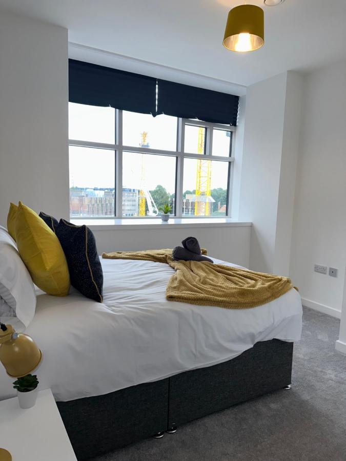 Sleek & Stylish Apartment By Dh Aparthotels Peterborough Kültér fotó